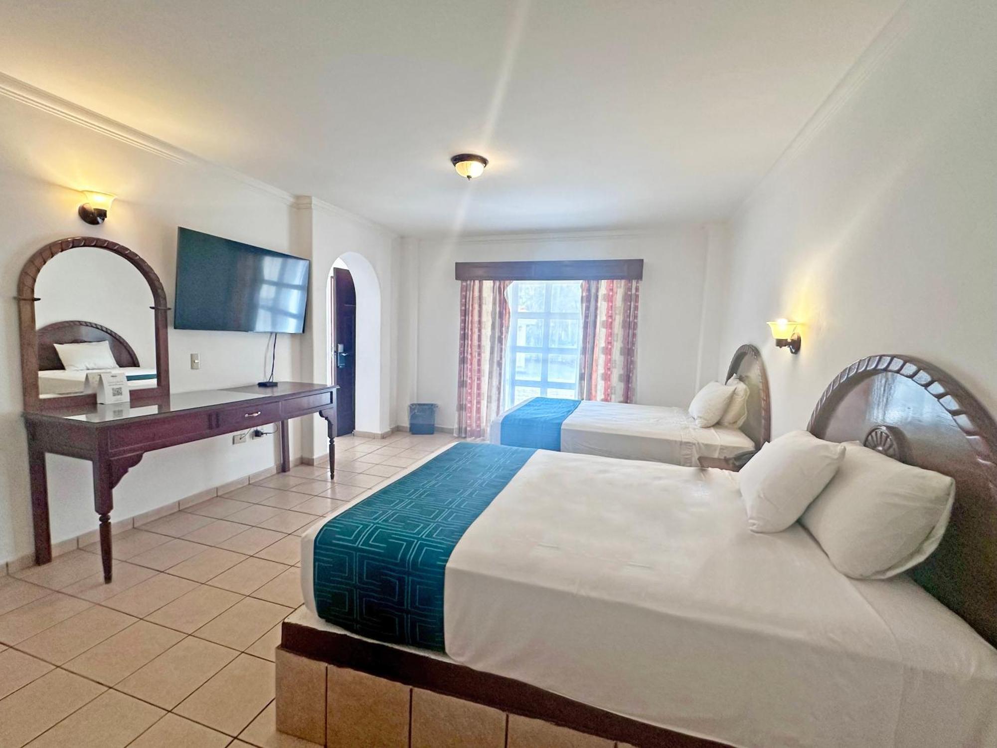 Inhouse Select Hacienda Tres Rios Hotel Culiacán Eksteriør billede