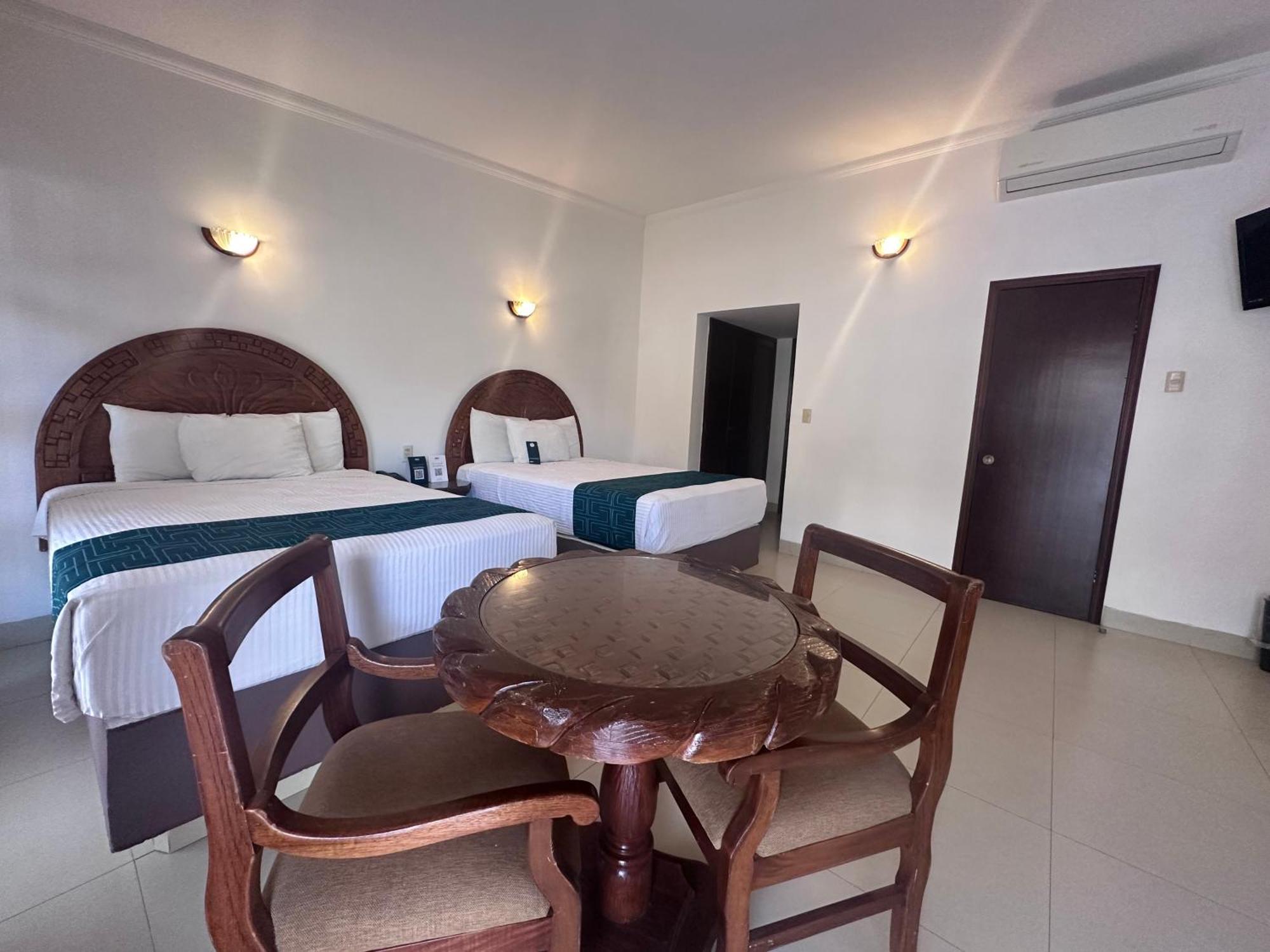 Inhouse Select Hacienda Tres Rios Hotel Culiacán Eksteriør billede